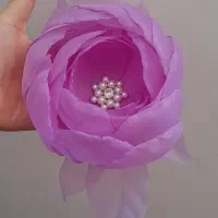 گل دست ساز پارچه ای