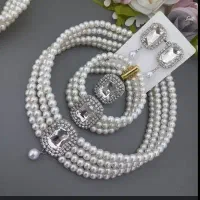 دیزاین انواع لباس و اکسسوری