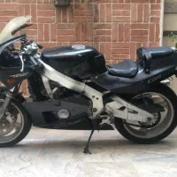 هوندا سی بی ار ۴۰۰cbr