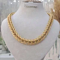 گردنی شانل