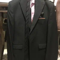 کت و شلوار با جلیقه، پیراهن و کراوات