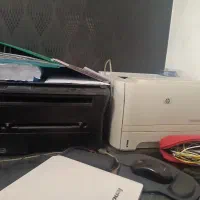 دو دستگاه پرینتر سامسونگ و HP