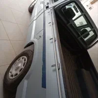 مزدا۲۰۰ میتسوبیشی تک