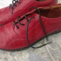 کفش قرمز چرمی