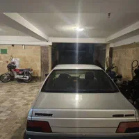 پژو 405 نقره ای