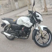 آپاچی ۱۸۰ مزایده