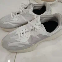 چند عدد کتونی خارجی|کیف، کفش، کمربند|رشت, گلزاران|دیوار