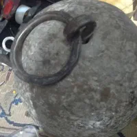 یک عدد سنگ خیلی قدیمی فوری فروشی