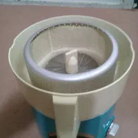 ابمیوه گیری ناسیونال قدیمی کم کار کرده بسیار قوی