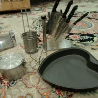 تعدادی ظروف آشپز خانه
