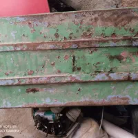 صندوق. قدیمی فلزی واسه ابزار