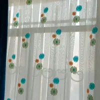 یک جفت پرده بهمراه والان