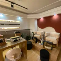 واگذاری-فوری-سالن-زیبایی-فعال-و-پر-مشتری