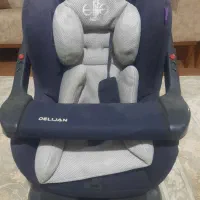 صندلی بچه داخل ماشین سالم
