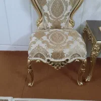 دو عدد صندلی میزبان