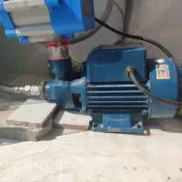 پمپ اب ( دینام) نیم اسب درحد نو