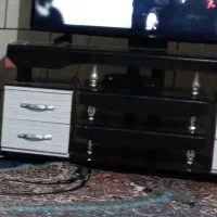 میز تلویزیون شیشه ایی