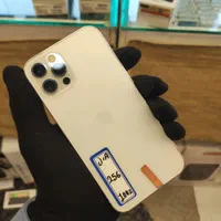 اپل iPhone 12 Pro با حافظهٔ ۲۵۶ گیگابایت