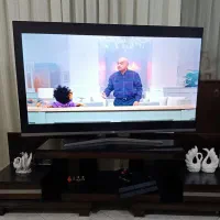 میز تلویزیون سه تیکه در حد نو|میز تلویزیون|ری, جوانمرد قصاب|دیوار