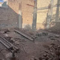 زمین نیمه کاره تجاری