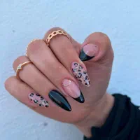 مرکز خدمات کاشت ناخن|خدمات آرایشگری و زیبایی|فردیس, فردیس|دیوار