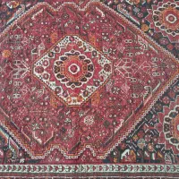 فرش دستباف قدیمی (طرح آباده)|فرش|شیراز, کوشک میدان|دیوار