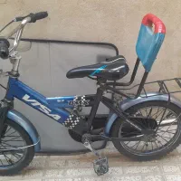 دوچرخه ۱۶ آبی