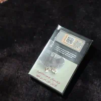 کارتون گوشی