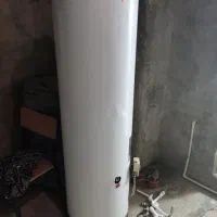 آبگرمن مخزن دارایستاده آدنیس