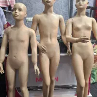 چوبکار و مانکن