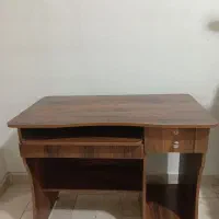 میز تحریر و میز کامپیوتر