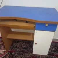 میز کامپیوتر و تحریر