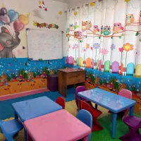 استخدام مدرس زبان و سوپروایزر