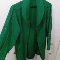 تعدادی مانتو|لباس|نیشابور, گنبد سبز|دیوار