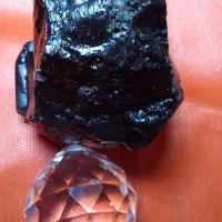 سرمایه گذاردرخصوص خریدوفروش سنگ های گران قیمت