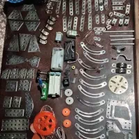 سازه رباتیک فلزی