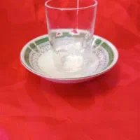 استکان عینکی یا انگشتی فرانسه و نعلبکی چینی قدیمی