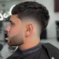 اصلاح آقایان رایگان در سالن آرایشگاه