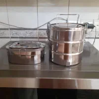 سینک طرفشون و ظرف غذا