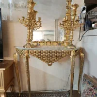 آینه و شمعدان قدیمی