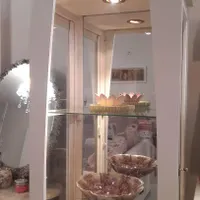 مبل هفت نفره و میز ناهار خوری 8نفره و بوفه سه طبقه|مبلمان خانگی و میز عسلی|تهران, حشمتیه|دیوار
