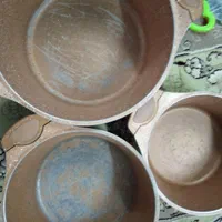 یک دست قابلمه ی چدن