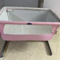 تخت کنار مادر چیکو