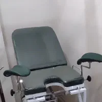 فروش فوق العاده ی تخت معاینه به همرا چراغ معاینه