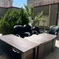 صندلی و میز مدیریت