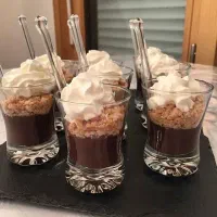 سفارش دسر و کیک های خوش مزه شکلاتی