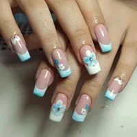 کاشت ناخن و کاشت مژه