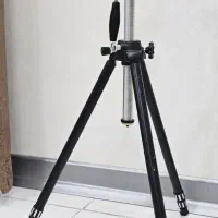 سه پایه دوربین محکم ژاپنی