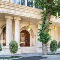 اخرین-طبقات-برج-باغ-تکواحدی-منطقه-فرمانیه-190-متر