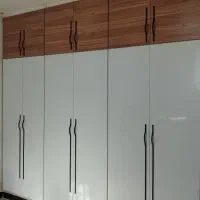 ساخت انواع کابینت ،کمددیواری و دکوراسیون داخلی